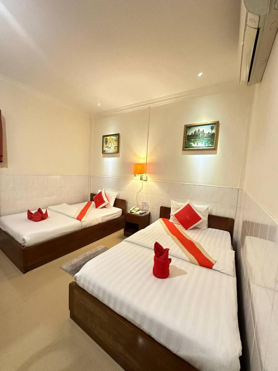 Nice Guesthouse Phnom Penh Exterior photo